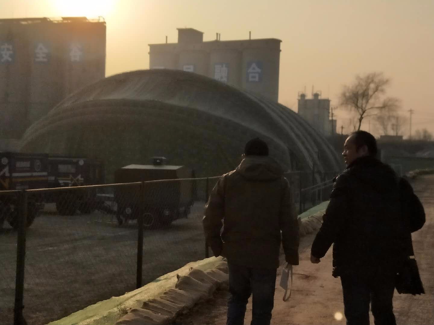 老城机库外罩图